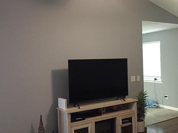 3rd image of 77 NE Shayna Dr