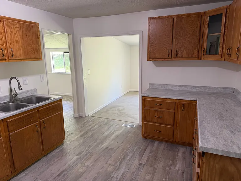 1412 Arcadia Rd — Photo 6