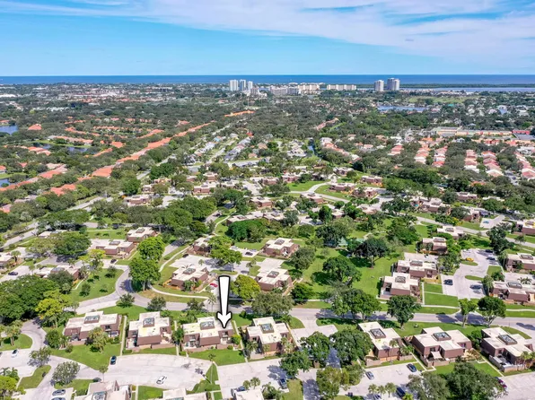 1120 11th Ct, Palm Beach Gardens, FL 33410