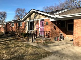 1330 Sycamore Dr, Rochester, MI 48307