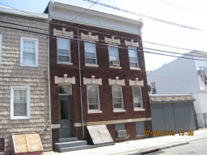1st image of 42 Belmont Ave