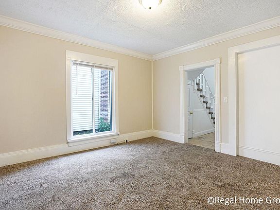 3rd image of 558 Lane Ave NW