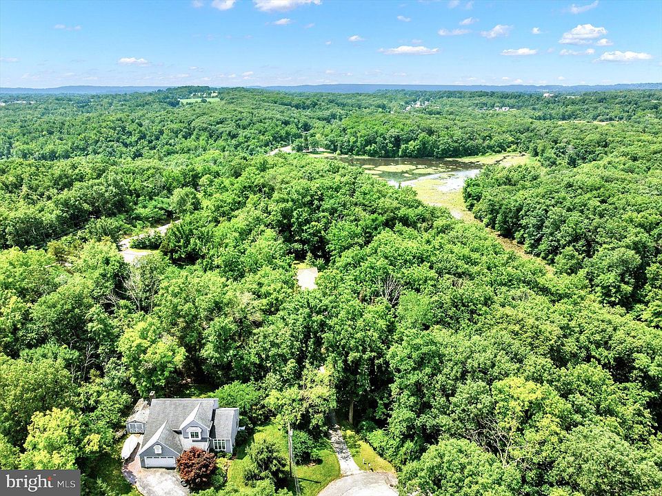 30 Lakeview Ct, Wellsville, PA 17365 Zillow