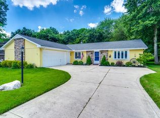 9942 Pebble Beach Cv, Aurora, OH 44202