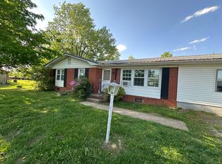 286 E Noel Dr, Cadiz, KY 42211