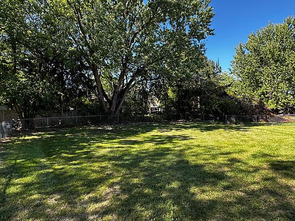 4th image of 2839 Continental Dr