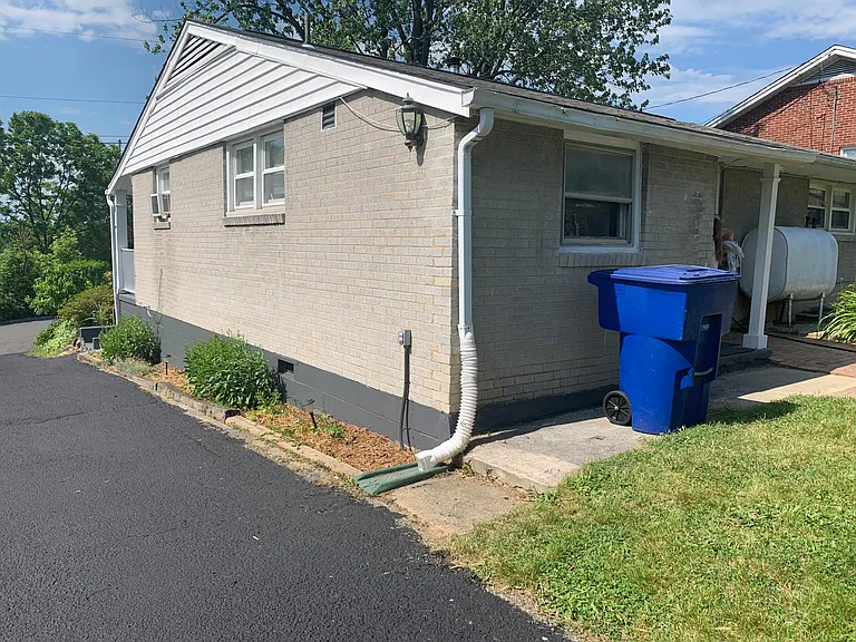 729 Stayman St — Photo 19