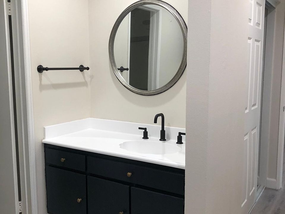 Guest Vanity