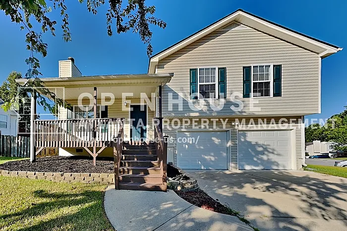 3 bed, 2.0 bath, 1202 sqft, $1,750 — Photo 1
