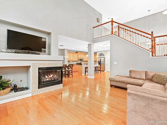 5th image of 296 Remington Dr