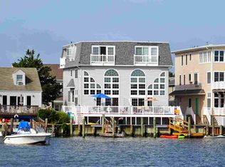 327 39th St, Avalon, NJ 08202