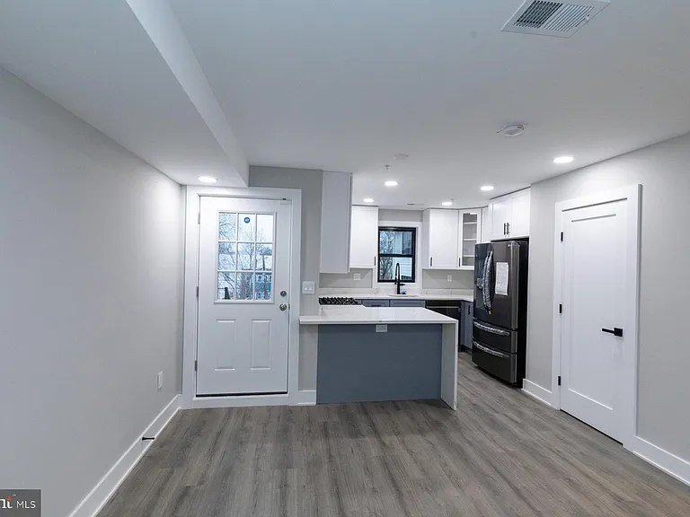 1321 Shepherd St NW — Photo 7