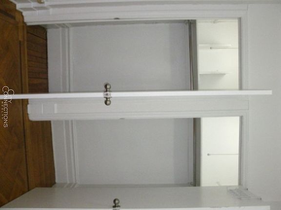 3rd image of 129 W 74th St APT 3A