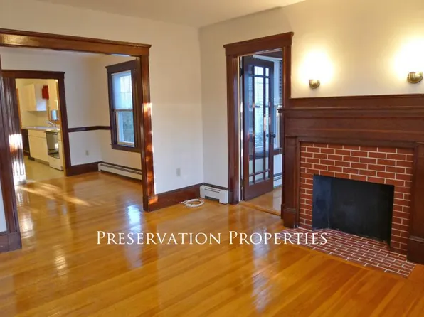 4 Derby St #1, Watertown, MA 02472