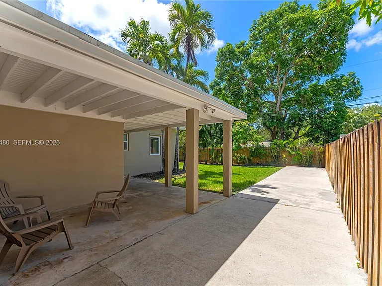 6130 SW 47th St — Photo 20