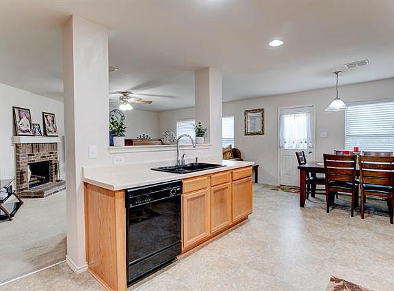 5th image of 4313 Annalea Dr