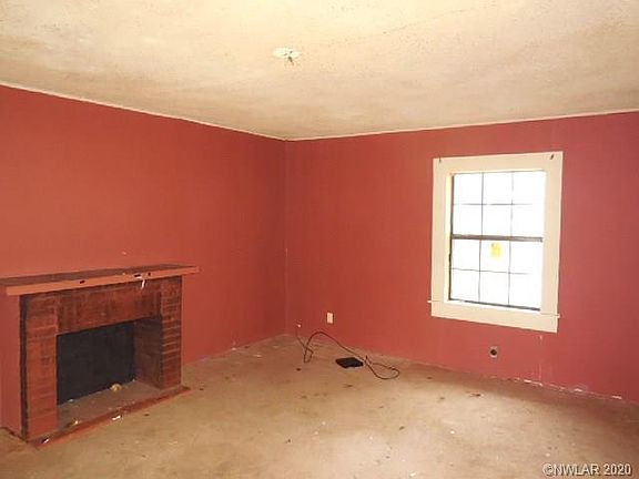 2nd image of 728 N Cypress St