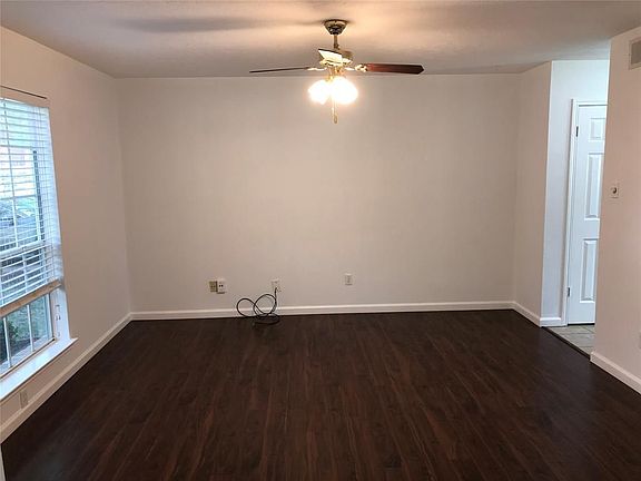 5th image of 3431 Apple Orchard Dr