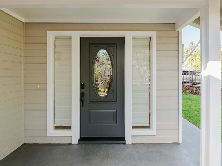 dront door