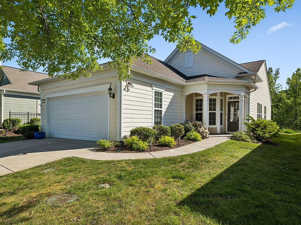 1st image of 226 Salient Ln