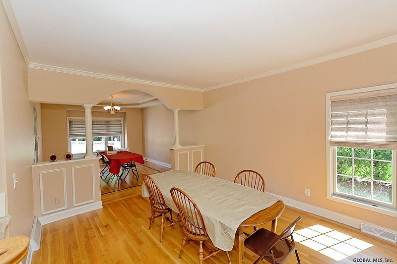 4th image of 20 MARNE Street