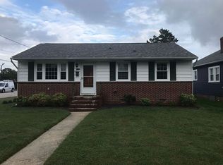1917 Franklin Ave, Colonial Heights, VA 23834
