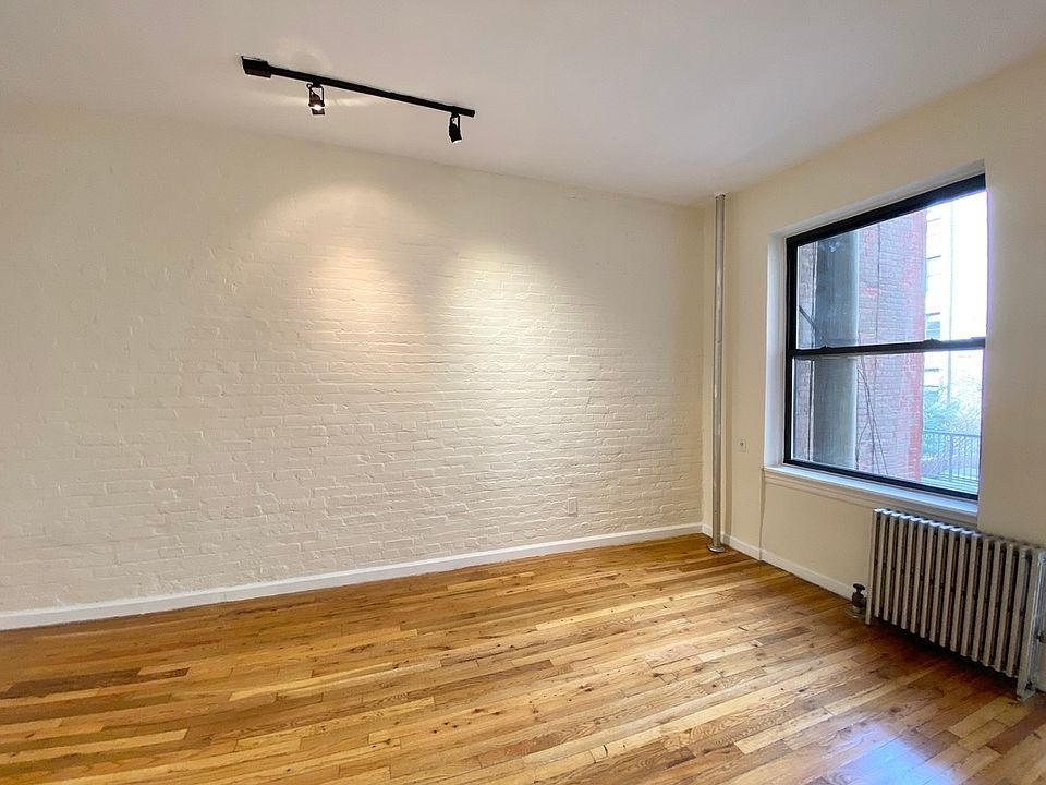 2nd image of 349 E 78th St #3V