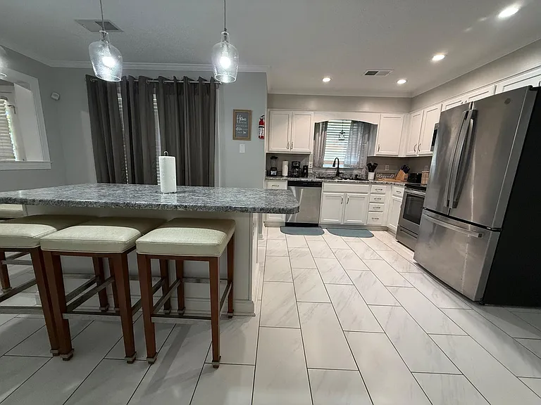 8360 Brooklawn Dr — Photo 9