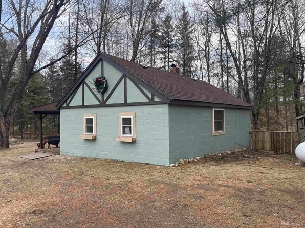 W5655 County Road Z Rd, Pembine, WI 54156