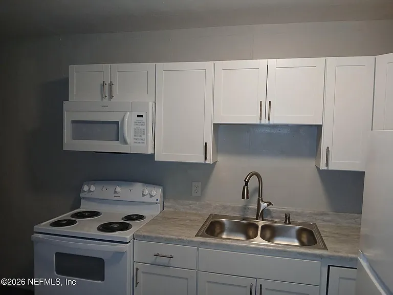 2117 Spring Park Rd #3 — Photo 9
