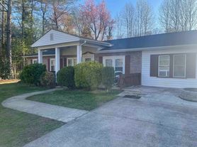 104 Rickert Ave, Landrum, SC