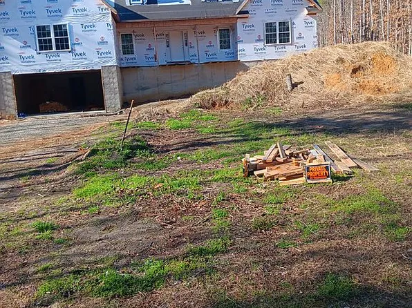 25095 Newtown Rd, Bowling Green, VA 22427