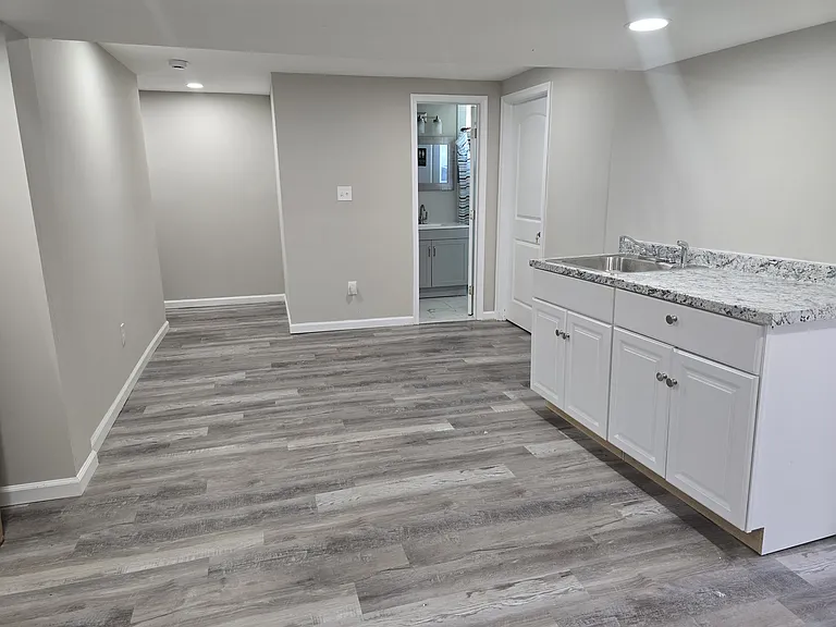 1914 Midland Rd #2 — Photo 13