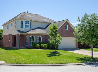 18118 Hillock Glen Ln, Cypress, TX 77429