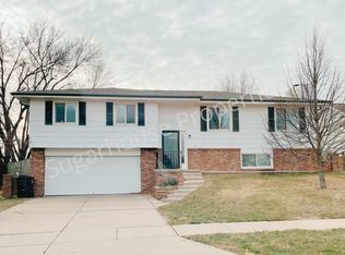 721 W Harvest Dr, Lincoln, NE 68521