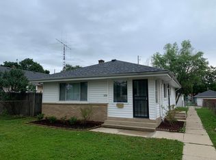5758 N 96th St, Milwaukee, WI 53225