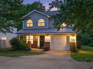 1145 Briarwood Dr, Mebane, NC 27302