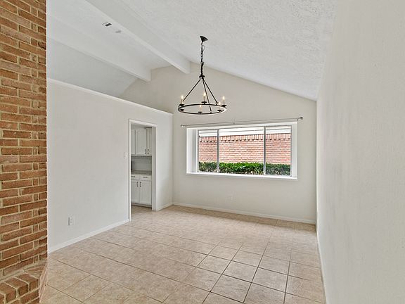 4th image of 7019 Yardley Dr