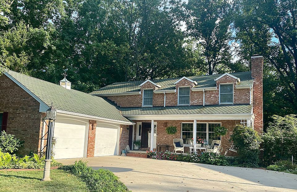 1st image of 2742 E Buttonwood Ln