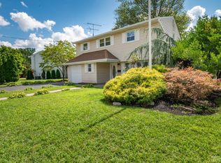 51 Michael St, Iselin, NJ 08830