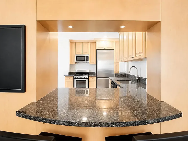 106 W 69th St #8D — Photo 5