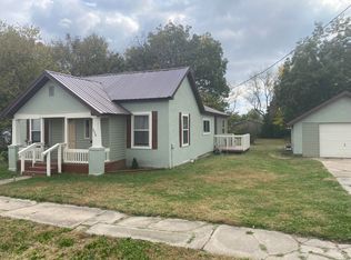 234 Commercial St, Marshfield, MO 65706