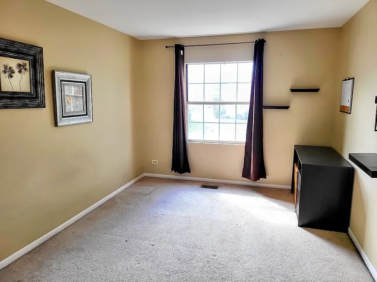 216 Ivy Ct — Photo 13