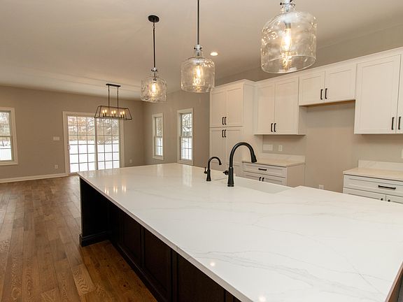 5th image of 12751 Creekside Dr