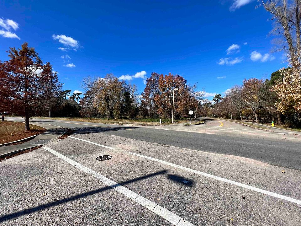 1st image of 4451 Oleander Dr.