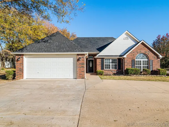 18279 S Cedar Ridge Rd, Claremore, OK 74019