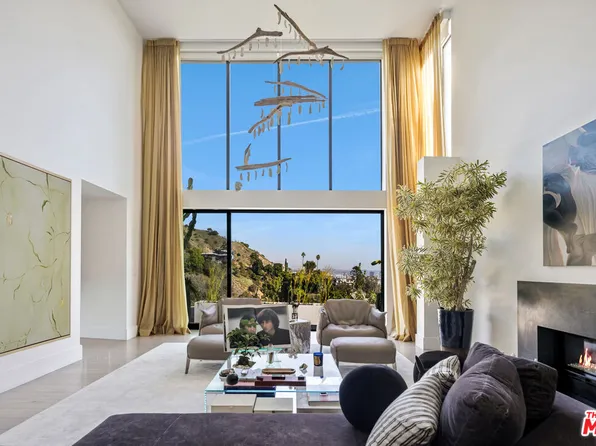 8080 Laurel View Dr, Los Angeles, CA 90069