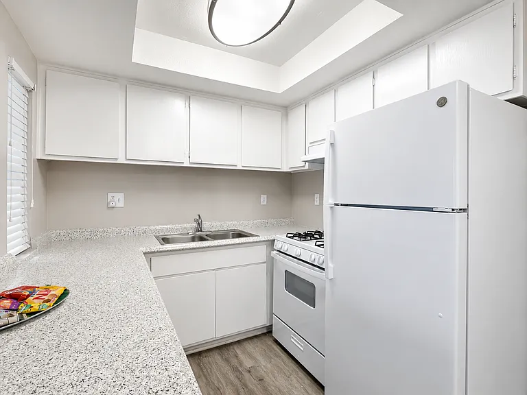 553 N Santa Fe St #99 — Photo 3