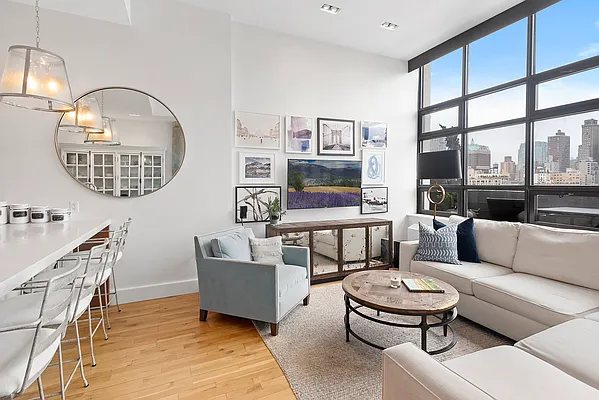 Rented by Compass | media 47