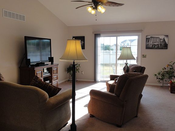 3rd image of 1105 Staceys Meadow Ln